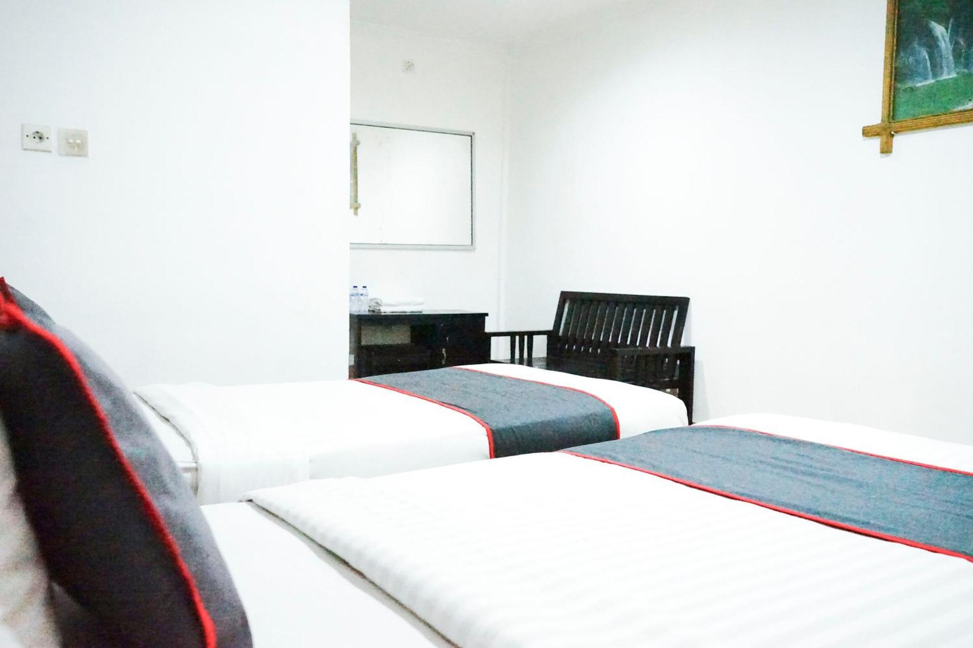 Hotel O Padang City Center Near Pantai Padang Formerly Hotel Siti Nurbaya Eksteriør billede